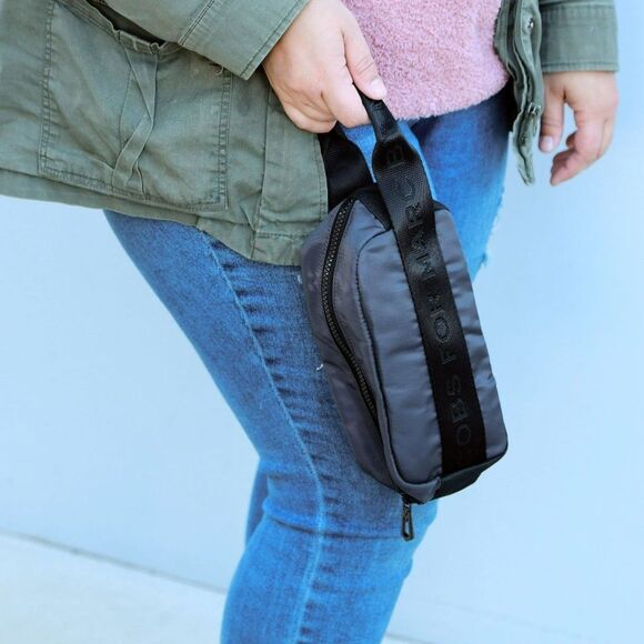 NEW Marc Jacobs Nylon Travel/Airplane Dopp Kit Toiletry Case Grey - Picture 3 of 11